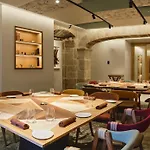 Palacio De 4*