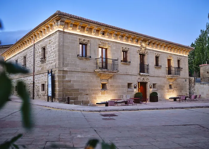 Palacio De 4*