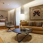 Palacio De 4*