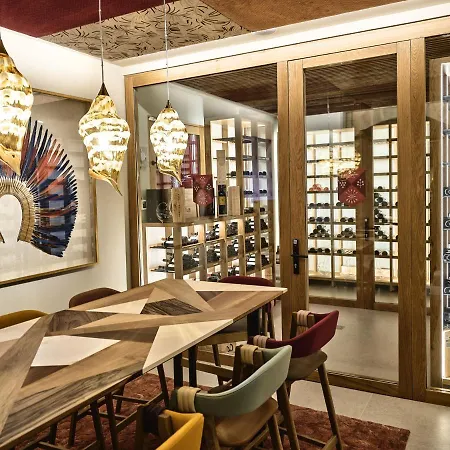 Palacio De Hotel Samaniego