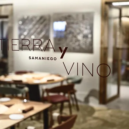 Palacio De Hotel Samaniego