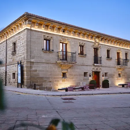 Palacio De 4*